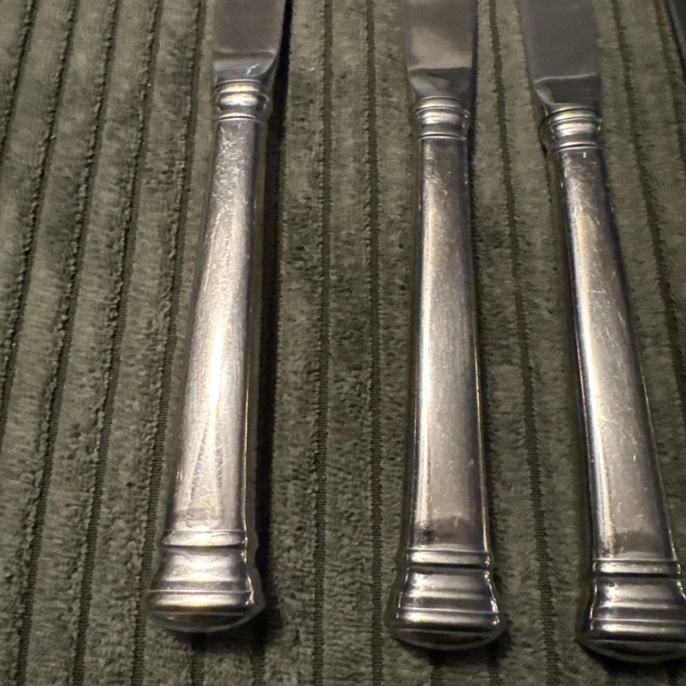 Lenox Eternal Dinner Knives Set of 8 Stainless Steel Serrated Flatware